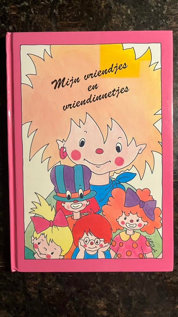 Livre d'amis vintage : Mes amis et copines., Enlèvement ou Envoi, Comme neuf, Henzo