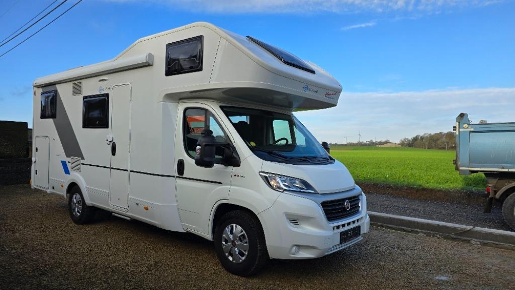 Adria Sunliving 6 Places 39.000 Km Superbe état, Caravanes & Camping, Camping-cars, Caméra de recul, Fiat, Jusqu'à 6, Douche