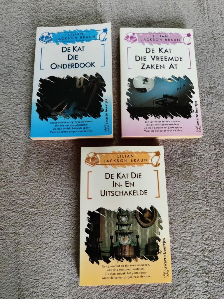 De kat die onderdook - 3 detectiveromans, Boeken, Ophalen of Verzenden, Zo goed als nieuw