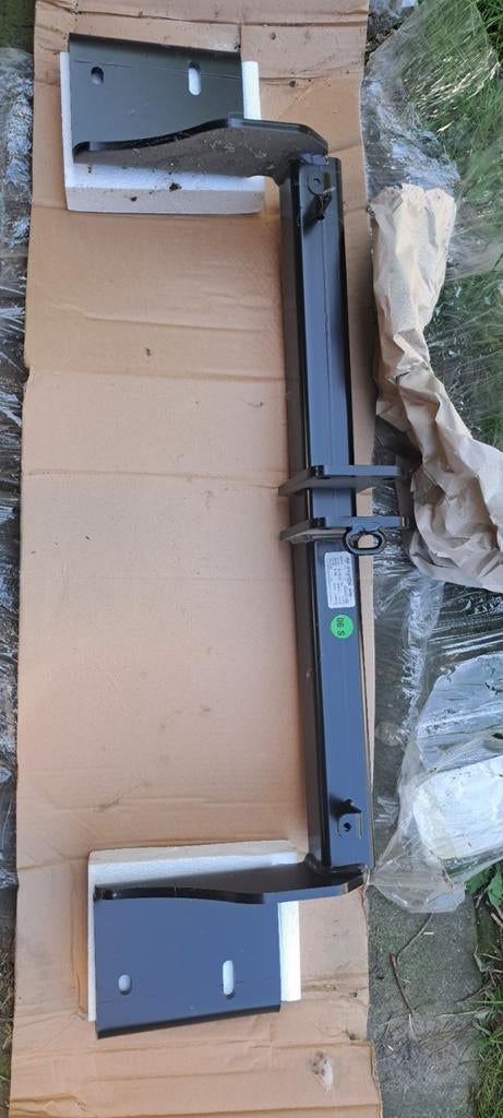 A vendre attache remorque pour Hyundai ix 35  d'origine, Enlèvement ou Envoi