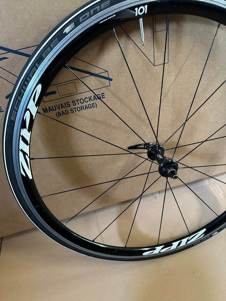 Roue avant Zipp, Enlèvement, Comme neuf