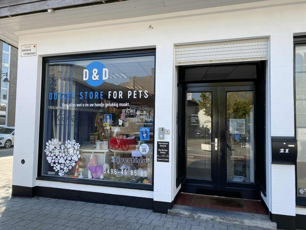 Op zoek naar leuke kleding / artikelen voor uw hondje ?, Dieren en Toebehoren, Ophalen, Nieuw