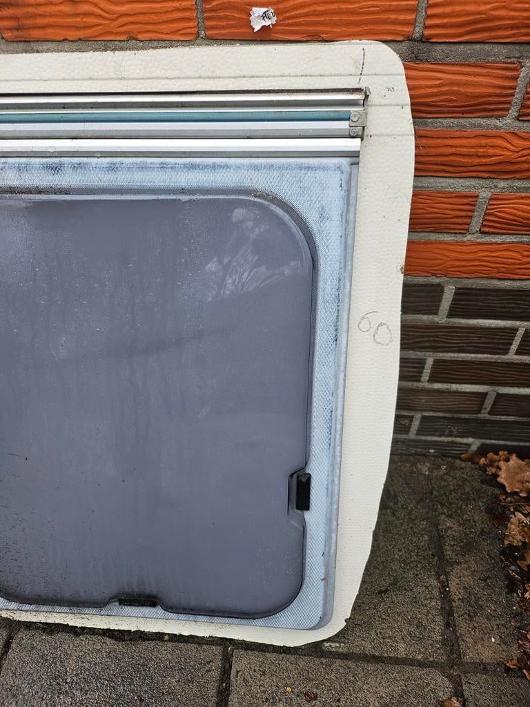 Caravan vensters, Enlèvement