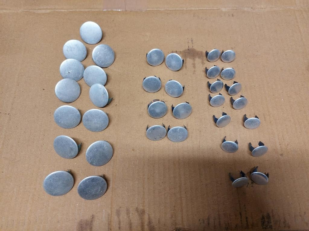 Lot de couvercles métalliques avec clip à ressort - différen, Enlèvement