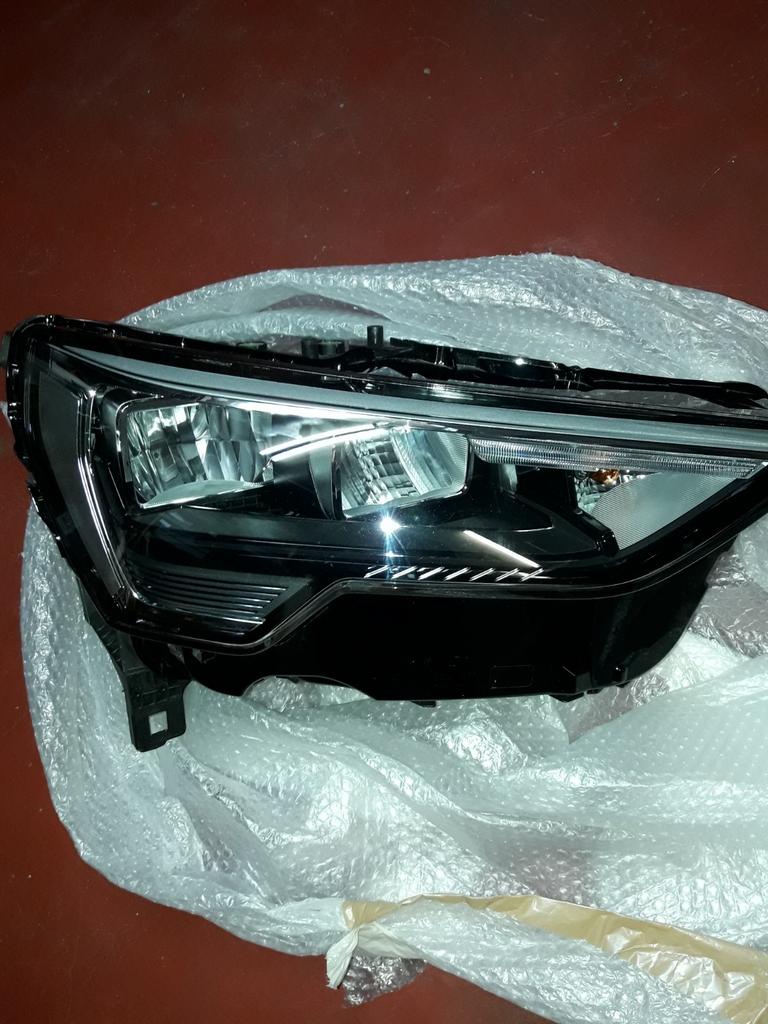 nouvelles phare Led complet original Audi Q3 Anne 2019, Autos : Pièces & Accessoires, Éclairage, Enlèvement ou Envoi
