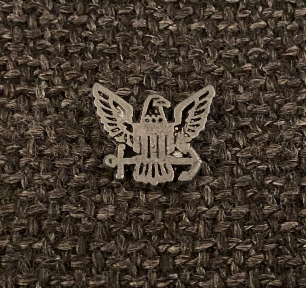 PIN - AREND - ADELAAR - AIGLE - EAGLE, Verzamelen, Verzenden, Gebruikt, Dier of Natuur, Speldje of Pin