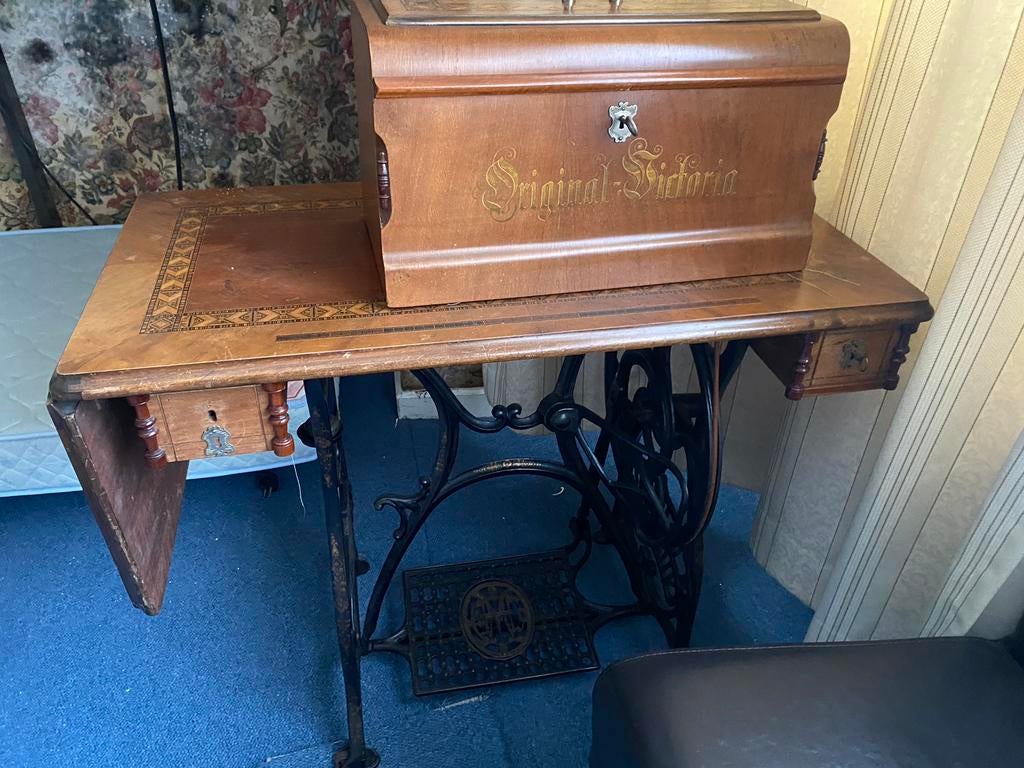 Antieke Singer naaimachine met tafel origineel & decoratie, Enlèvement