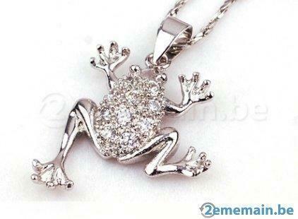 Pendentif Grenouille + chaine Neuf N° E4, Bijoux, Sacs & Beauté, Bracelets à breloques, Neuf, Autres matériaux