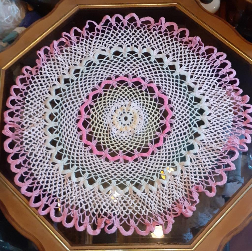 grand napperon de 90 cm crocheté laine de couleur (2), Enlèvement ou Envoi