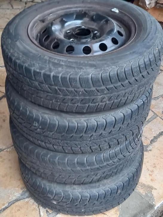Pneus Uniroyal 195/65 R15, Ophalen, Gebruikt, Band(en)