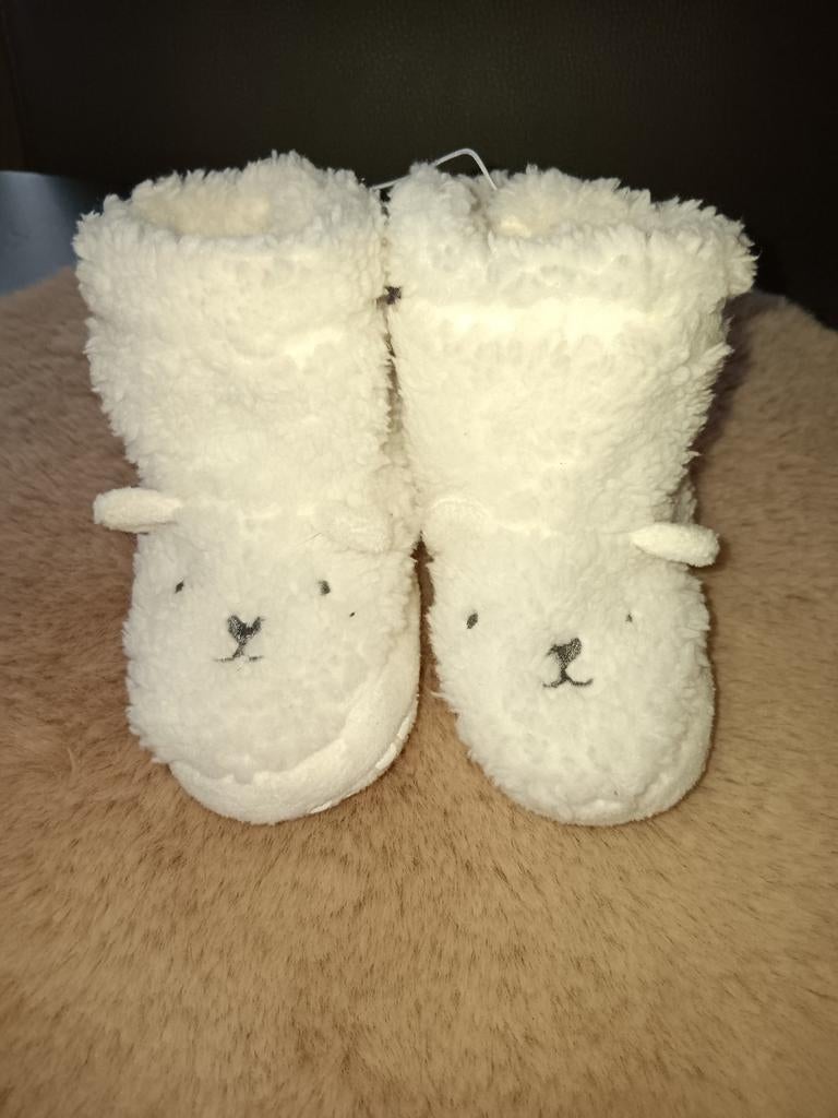 Nieuwe winterpantoffeltjes maat 14/15, Kinderen en Baby's, Babykleding | Schoentjes en Sokjes, Slofjes, Jongetje of Meisje, H&M
