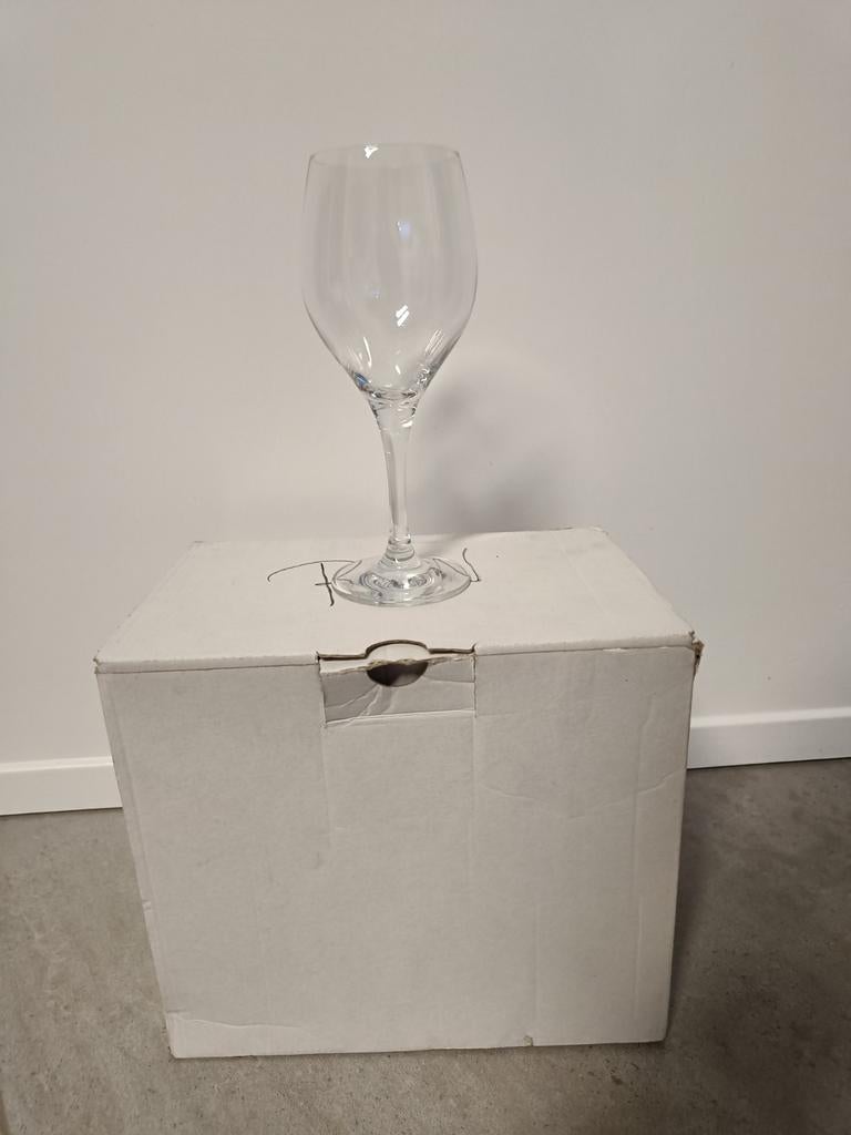 Schott zwiesel wijnglazen 1 pak (6 stuks), Enlèvement, Comme neuf, Autres types