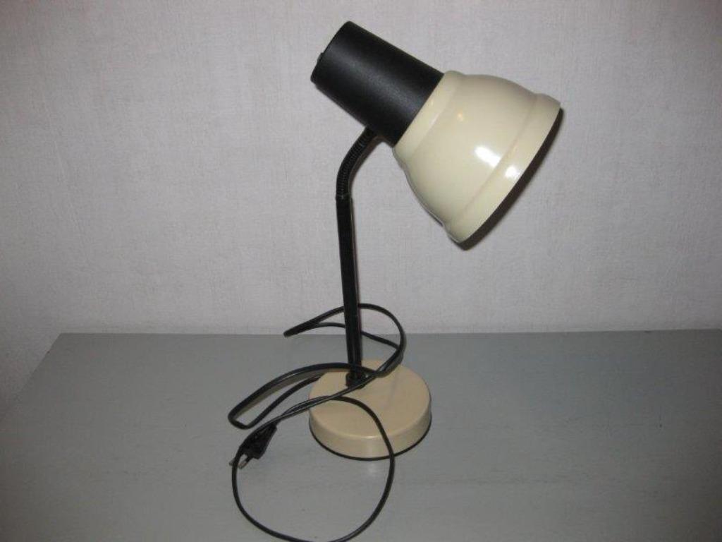 Tafel lamp RETRO., Ophalen, Gebruikt