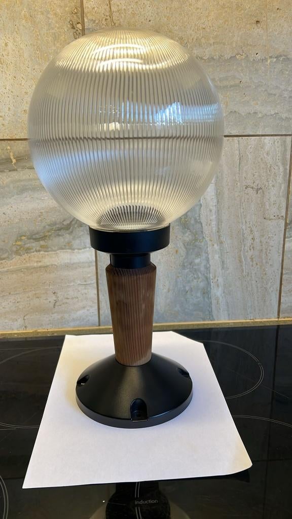 Massive Art Lamp - houten voet - glazen bol - IP23, Huis en Inrichting, Glas, Vintage, Ophalen of Verzenden, Zo goed als nieuw