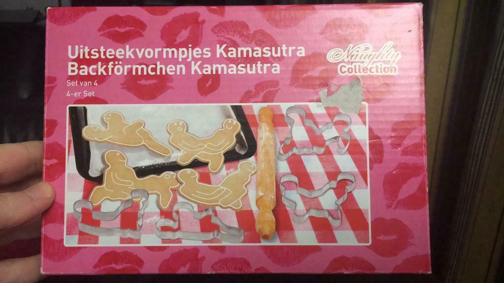 Cadeau humoristique - Emporte-pièces biscuits Kamasutra, Comme neuf