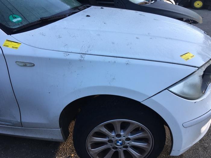 Scherm rechts-voor van een BMW 1-Serie (300), Ophalen of Verzenden, 3 maanden garantie, Gebruikt, BMW