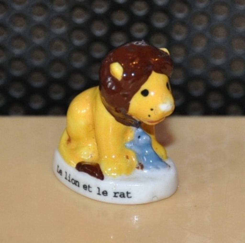 feve en porcelaine fable le lion et le rat, Enlèvement ou Envoi, Utilisé