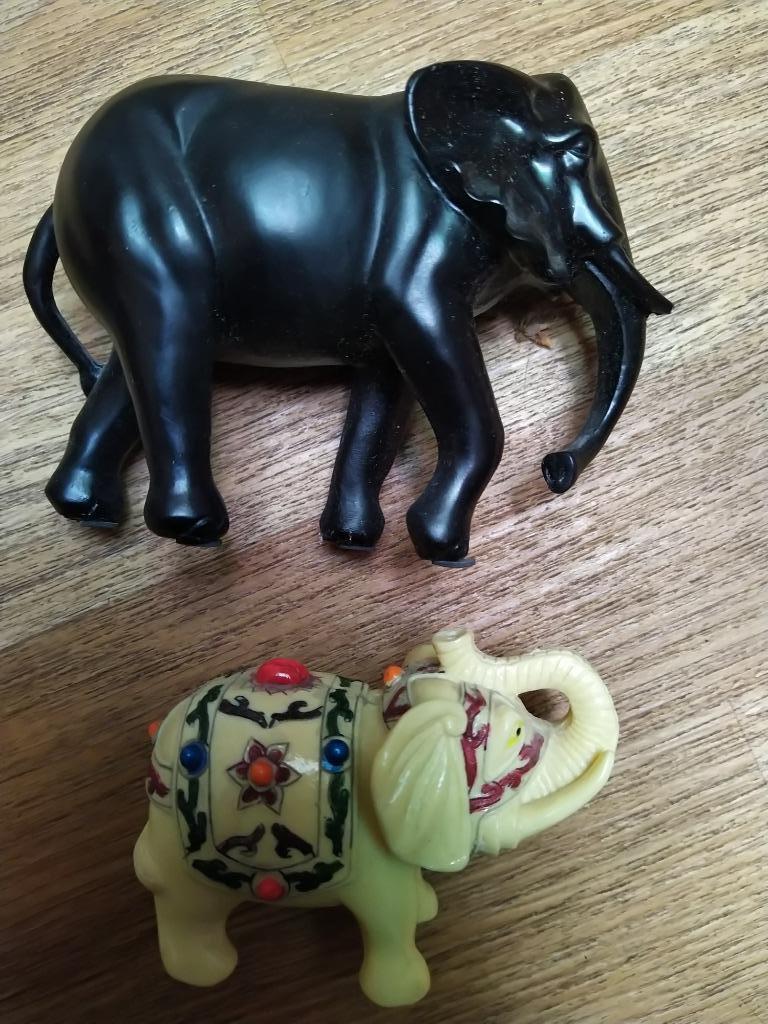 2 kleine olifanten, Verzamelen, Ophalen of Verzenden, Zo goed als nieuw