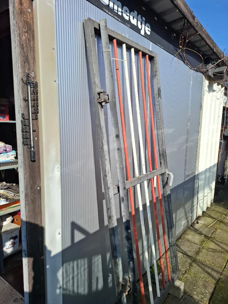 Zware ijzeren poorten en 1 degelijke zware tuinpoort, Tuin en Terras, Ophalen, Gebruikt, 200 cm of meer, Minder dan 100 cm