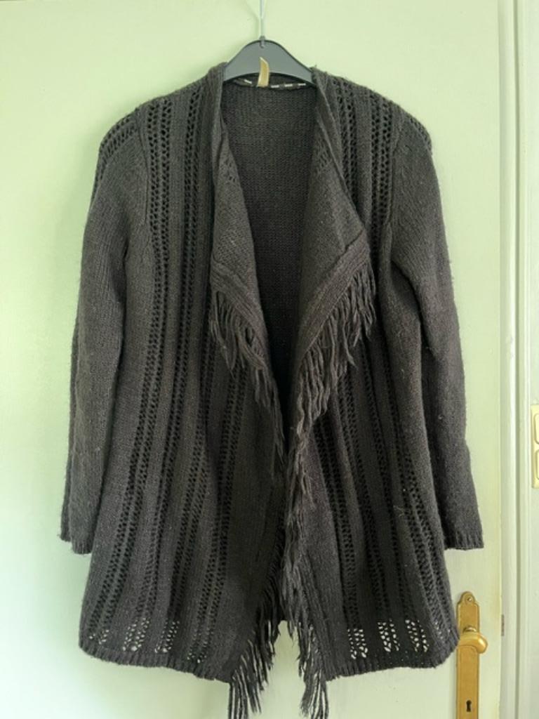 Gilet noir à franges, Vêtements | Femmes, Enlèvement ou Envoi, Noir