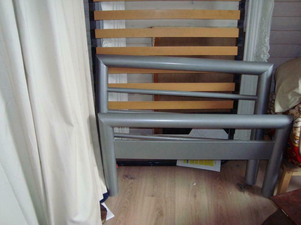 A vendre lit, Maison & Meubles, Chambre à coucher | Lits, Gris, Design, Une personne, Enlèvement