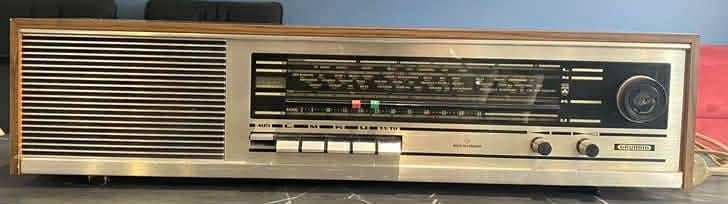 Grundig RF 150 Vintage radio — jaren 60 — Teakhouten frame, Ophalen of Verzenden, Gebruikt, Radio