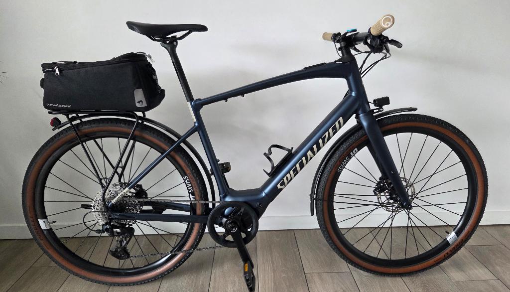 Specialized turbo vado sl als nieuw, Fietsen en Brommers, Ophalen, Zo goed als nieuw, 50 km per accu of meer