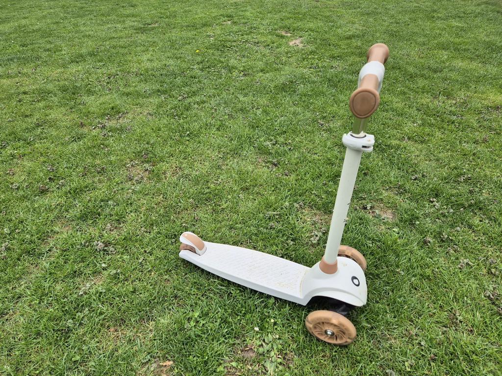 Trottinette à 3 roues pour enfants - Marque LIONELO - Blanc, Enlèvement, Utilisé, Step simple