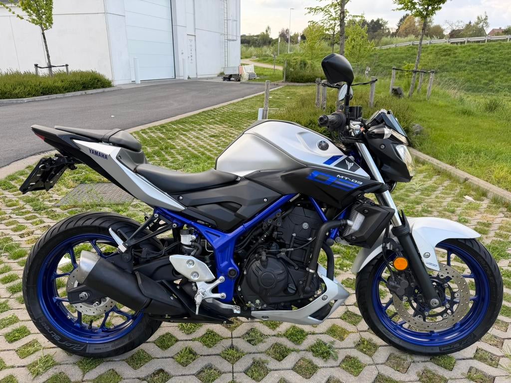 YAMAHA MT 03 * GARANTIE * CT OK * A2 * 2016 * 16.000 km, Motoren, Minimaal motorrijbewijs A2, Handgeschakeld, 1 cilinder, 12 t/m 35 kW