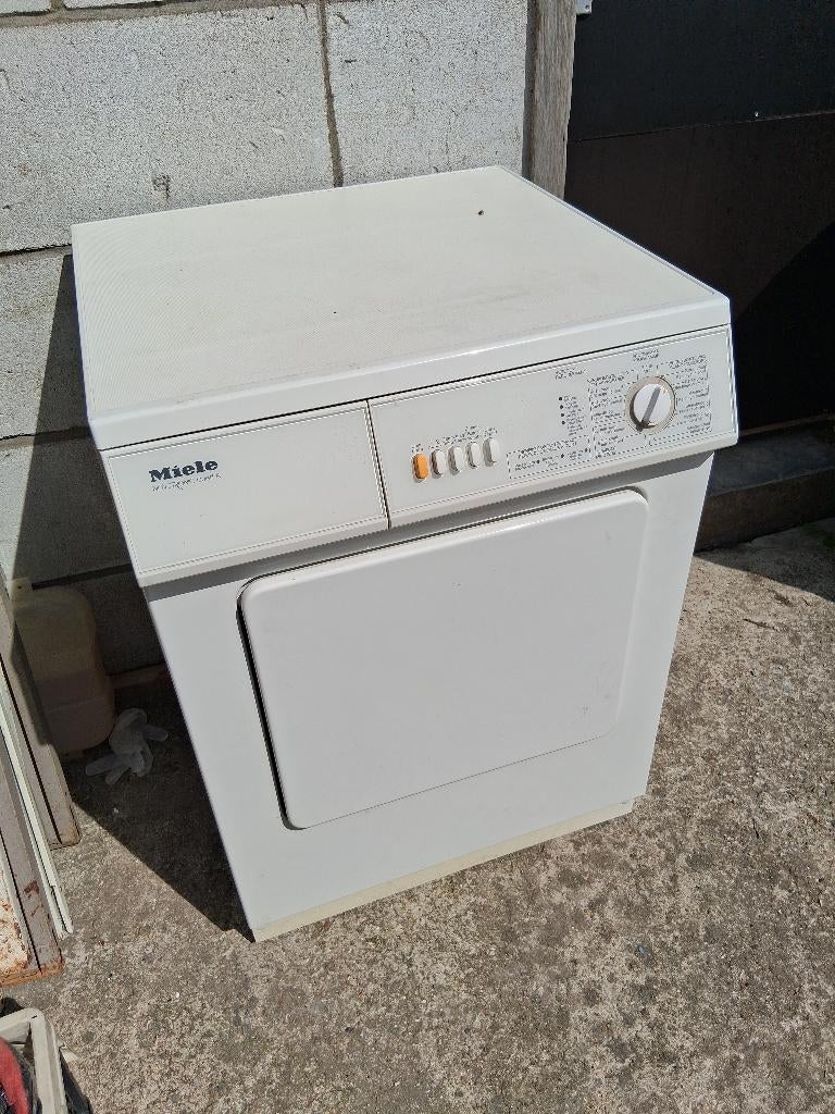 Droogkast, Elektronische apparatuur, Ophalen, 6 tot 8 kg, Gebruikt, Luchtafvoer