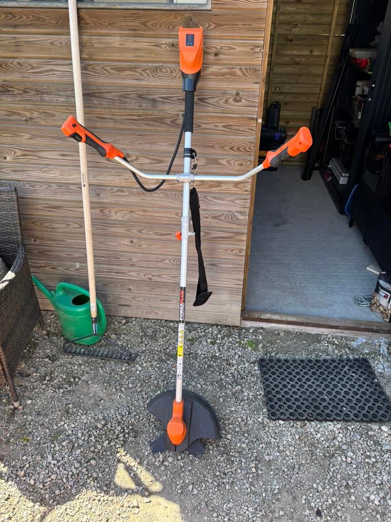 Bosmaaier op batterij, Ophalen, Gebruikt