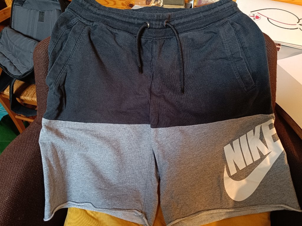 Nike sportbroek - maat M, Maat 48/50 (M), Nike, Ophalen of Verzenden, Grijs