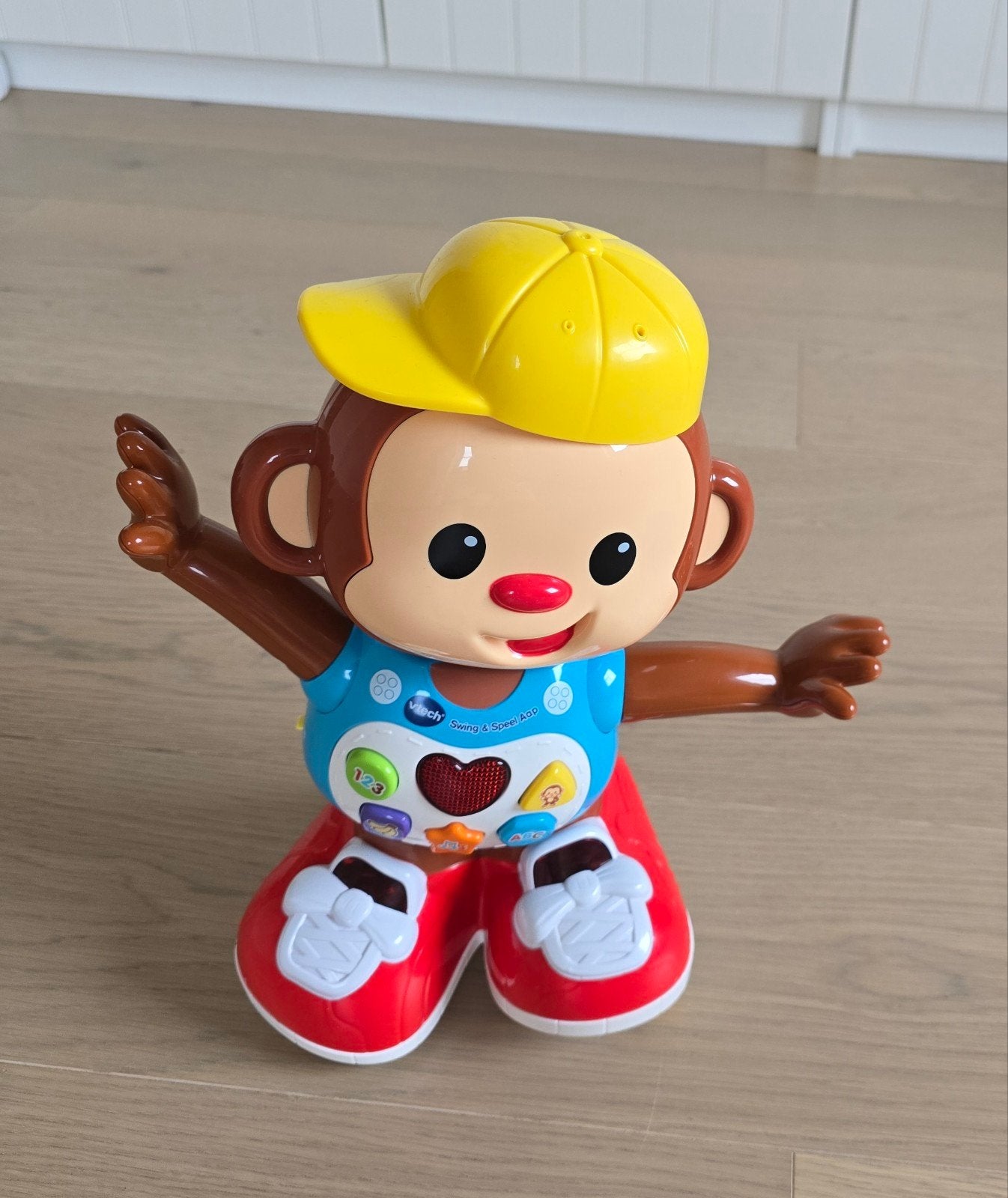 VTech Swing & Speel Aap – Interactief dansend en rijdend sp, Kinderen en Baby's, Ophalen of Verzenden, Zo goed als nieuw, 6 maanden tot 2 jaar