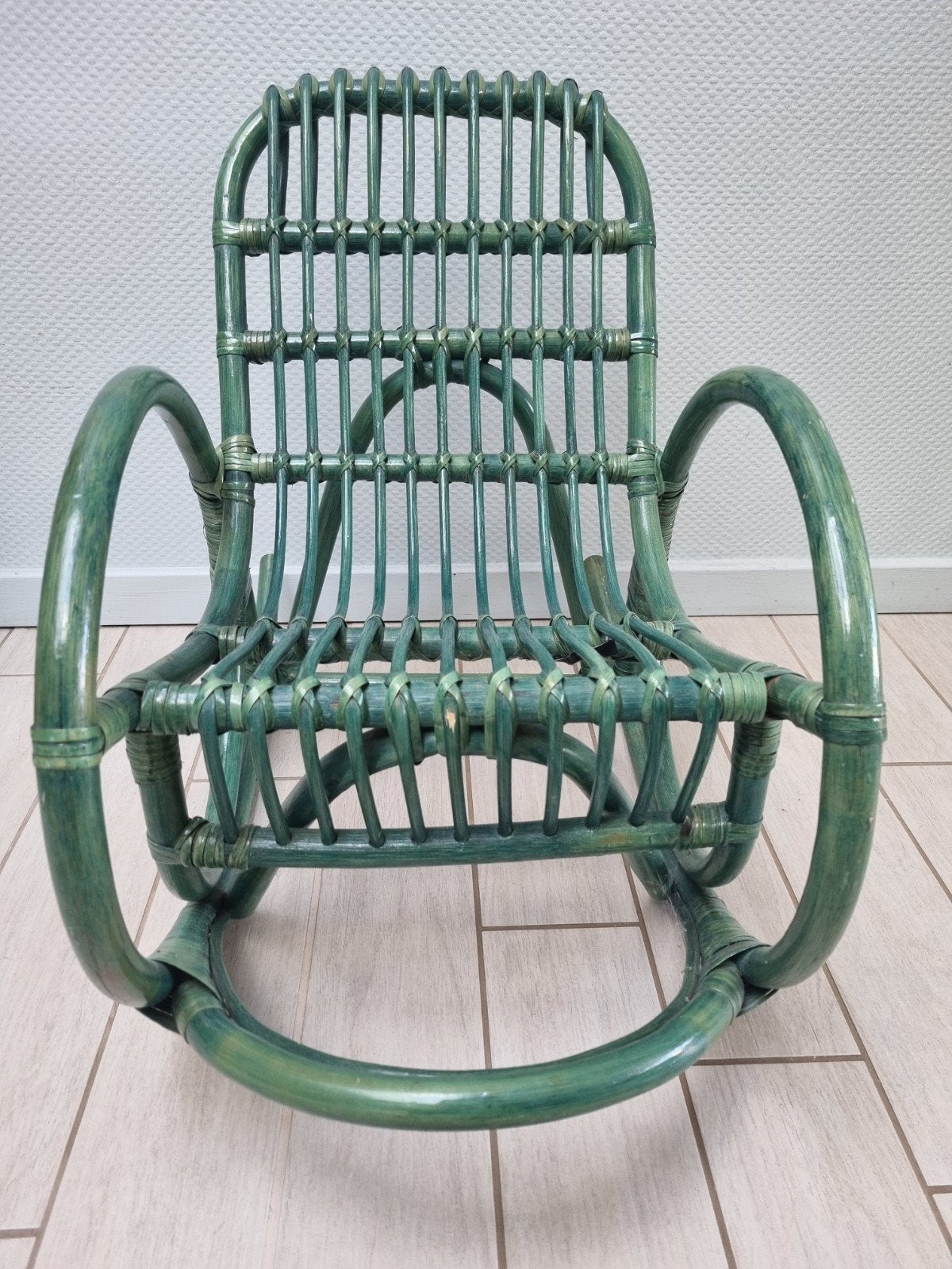 Schommelstoel kind rotan, Ophalen, Gebruikt