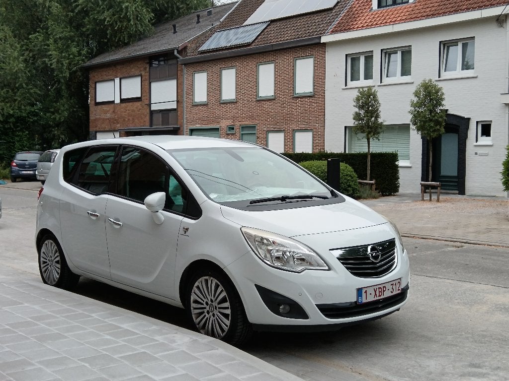 Opel essence, Euro 5, Achat, Boîte manuelle, 5 portes