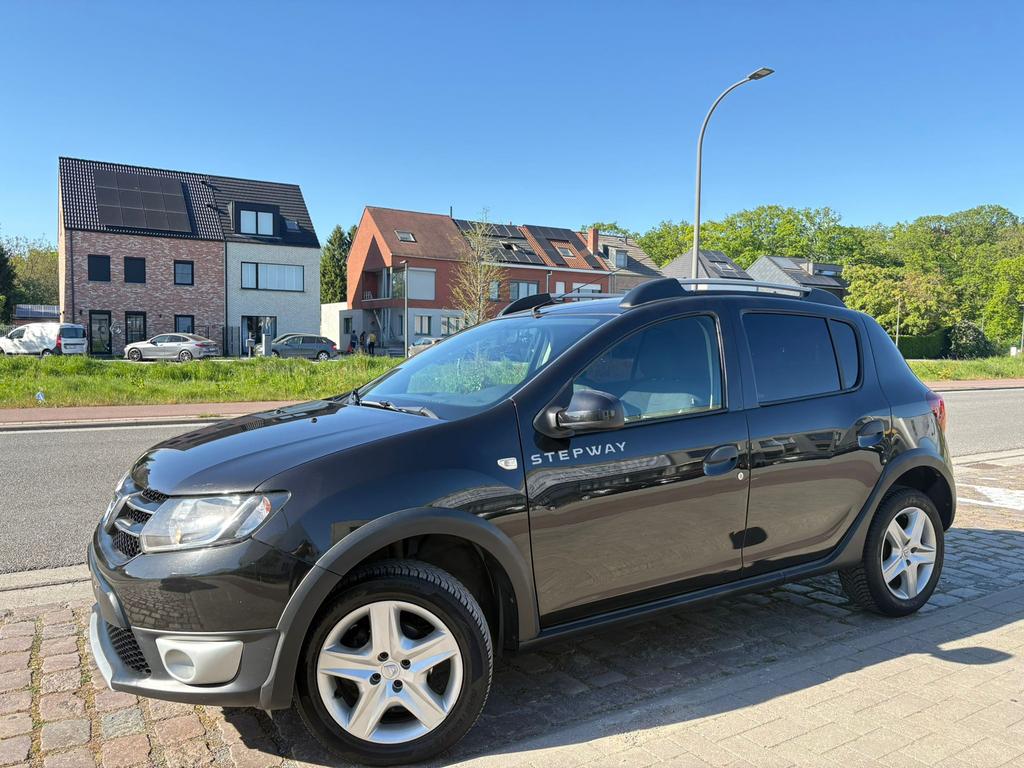 Dacia Sandero Stepway | 12 M Garantie | 124Dkm|Benzine|2015|, Auto's, Voorwielaandrijving, Stof, USB, Zwart