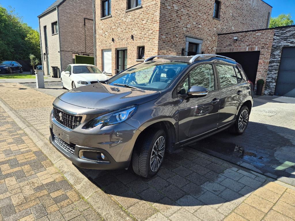 Peugeot 2008 1.2benzine 2019 AC Navi Cruise Control GARANTIE, Voorwielaandrijving, 1199 cc, 5 deurs, 3 cilinders