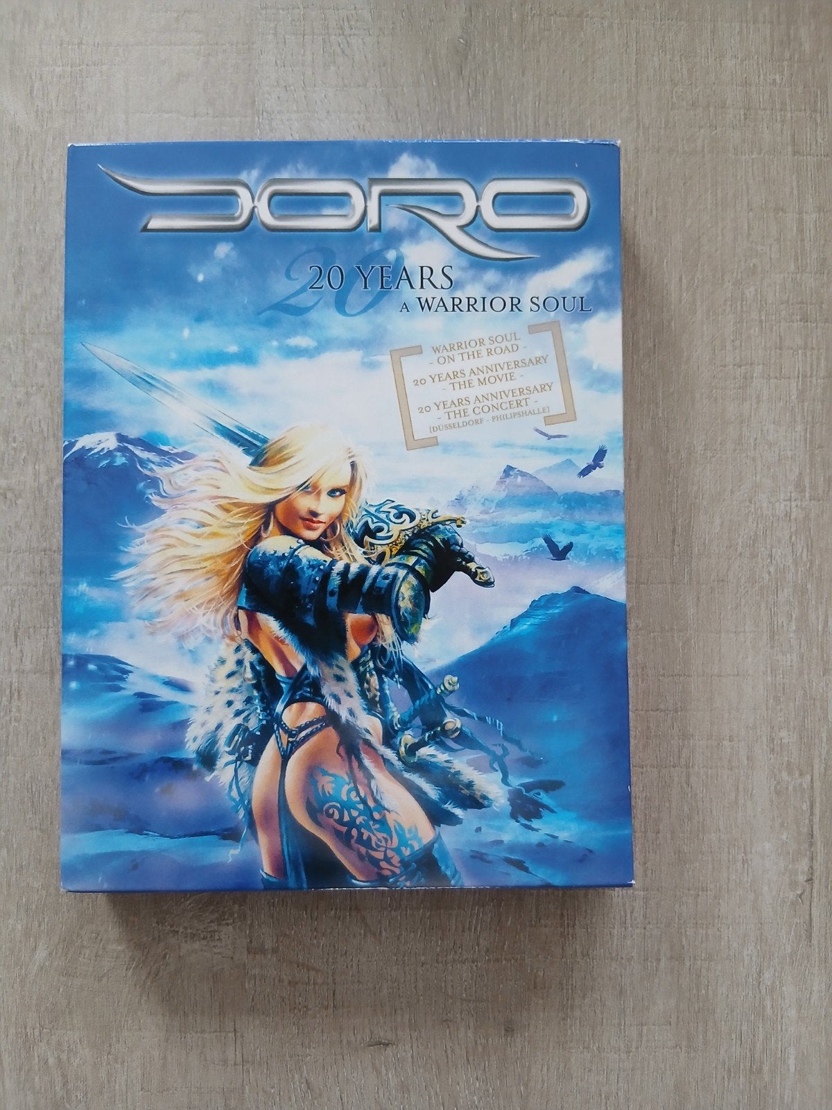 Doro - 20 Years A Warrior Soul (2 dvd's + cd), Ophalen of Verzenden, Concert
