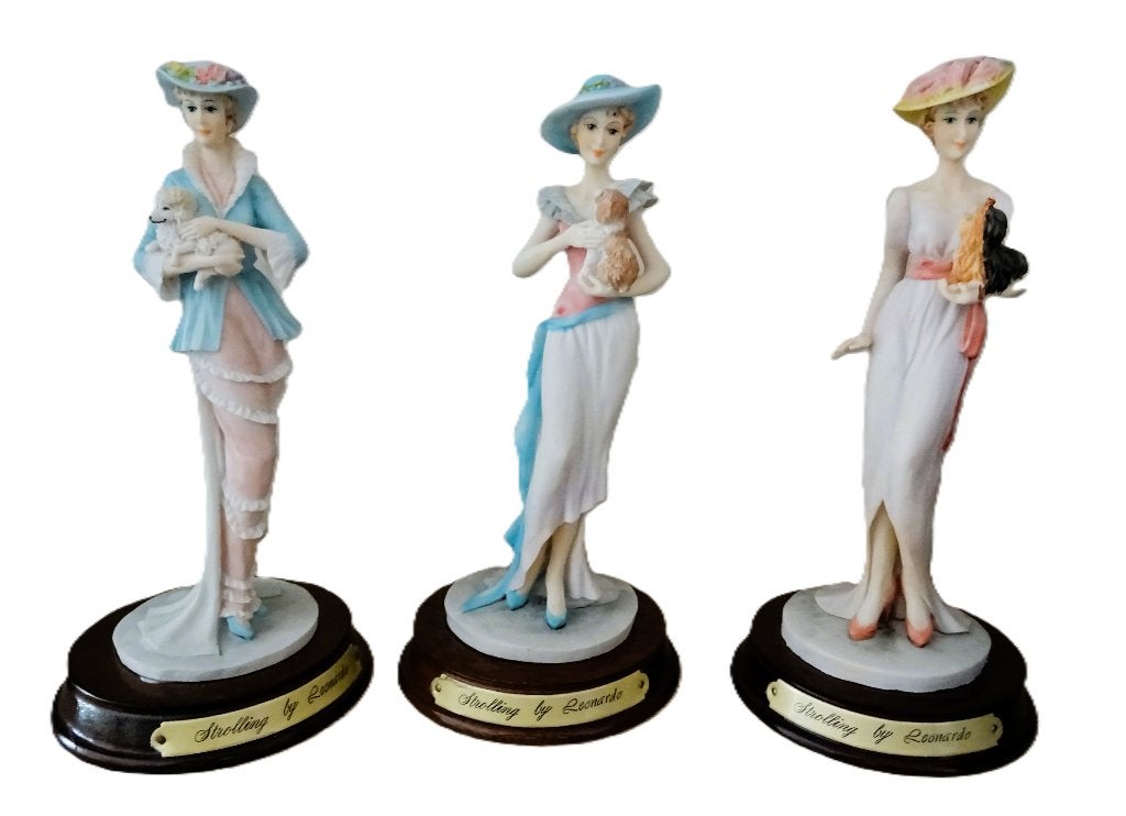 La collection Leonardo en porcelaine pour dames avec chien, Enlèvement ou Envoi