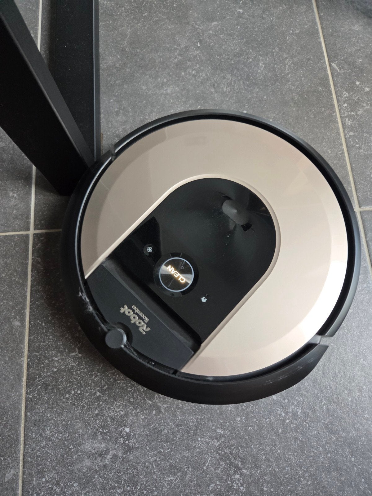 iRobot Roomba i6 stofzuigerrobot, Elektronische apparatuur, Ophalen, IRobot, Zo goed als nieuw, Robotstofzuiger
