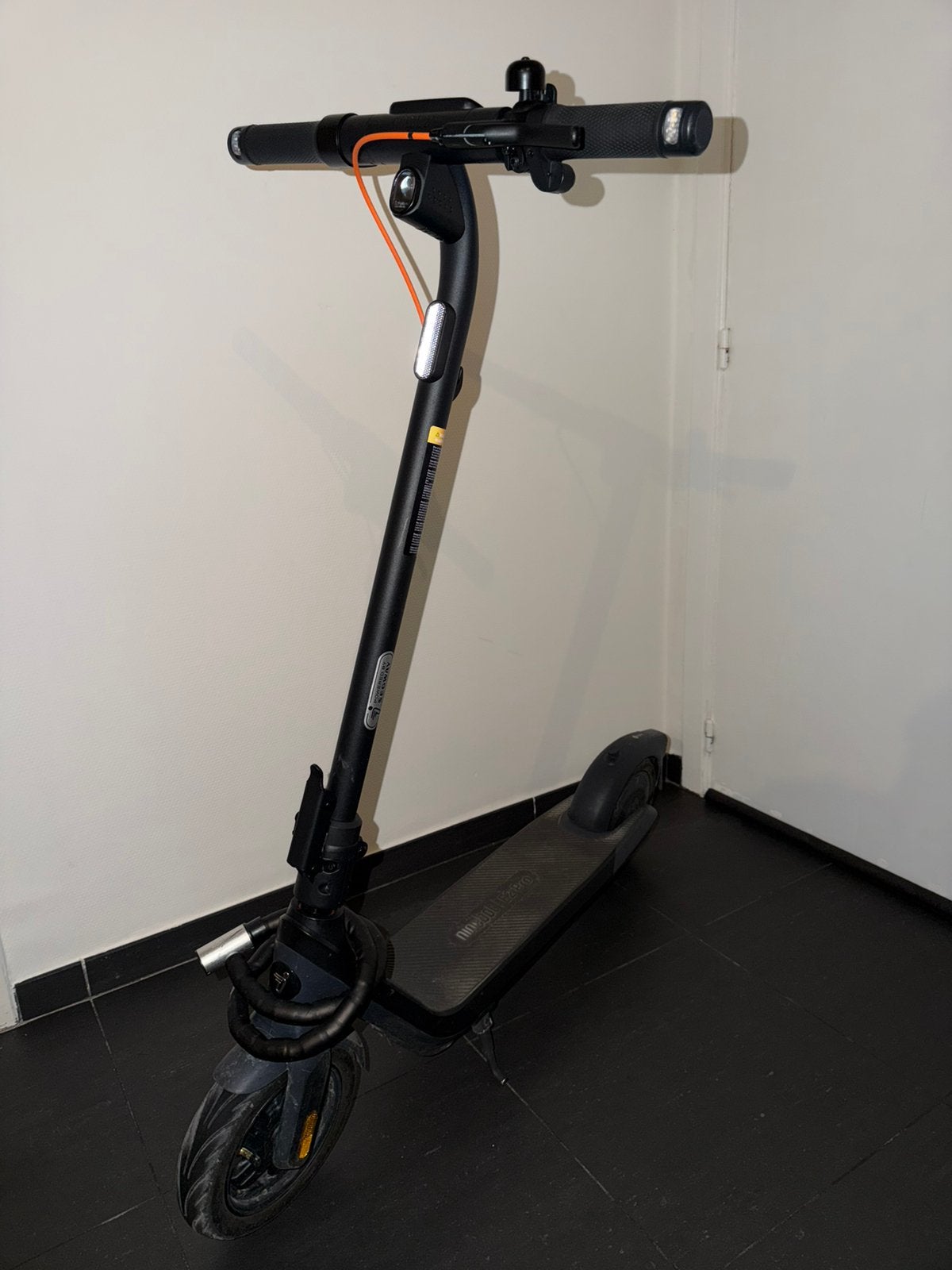 Elektrische step, Fietsen en Brommers, Ophalen, Zo goed als nieuw, Elektrische step (E-scooter)