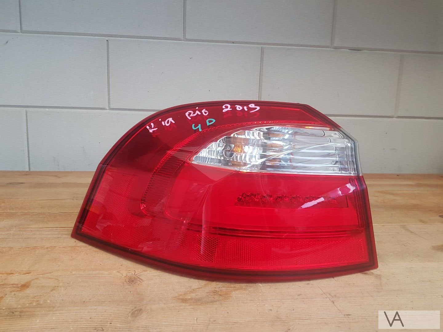 Kia Rio 2012 - 2016 achterlicht links LED nette staat €150, -, -, Ophalen of Verzenden, -