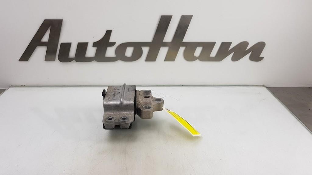SUPPORT BOITE DE VITESSES Volkswagen Passat Variant (3C5), Autos : Pièces & Accessoires, Utilisé, Volkswagen