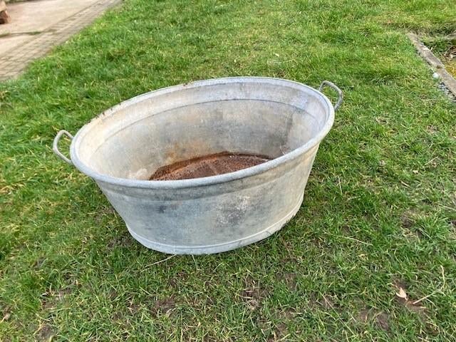 ANCIENNE VASQUE EN ZINC TEIL TEIL, Enlèvement ou Envoi