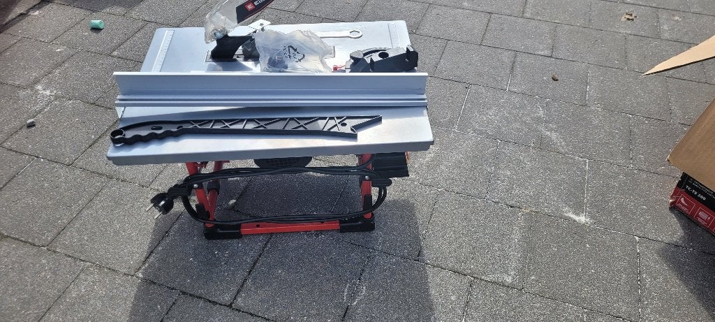 Tafel zaagmachine, Doe-het-zelf en Bouw, Gereedschap | Zaagmachines, Ophalen, 70 mm of meer, Overige typen, Zo goed als nieuw
