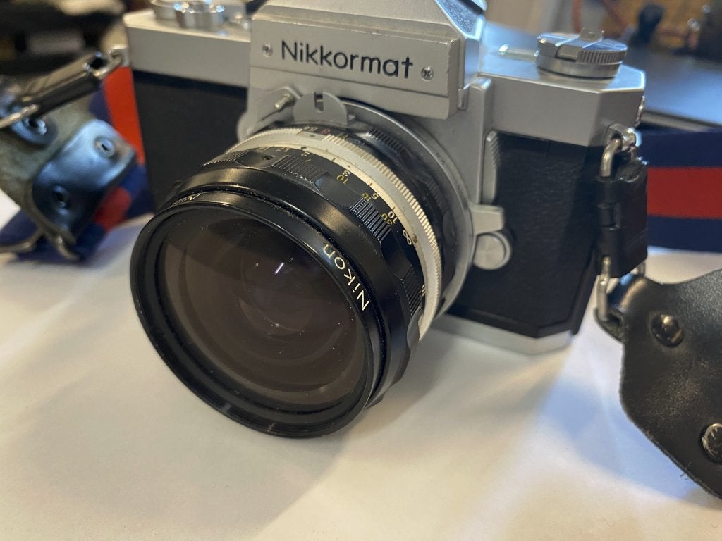 Nikon Nikkormat FT KIT (50 mm, 28 mm, macrozoom, tas, hoes), Ophalen of Verzenden, Gebruikt, Spiegelreflex, Nikon
