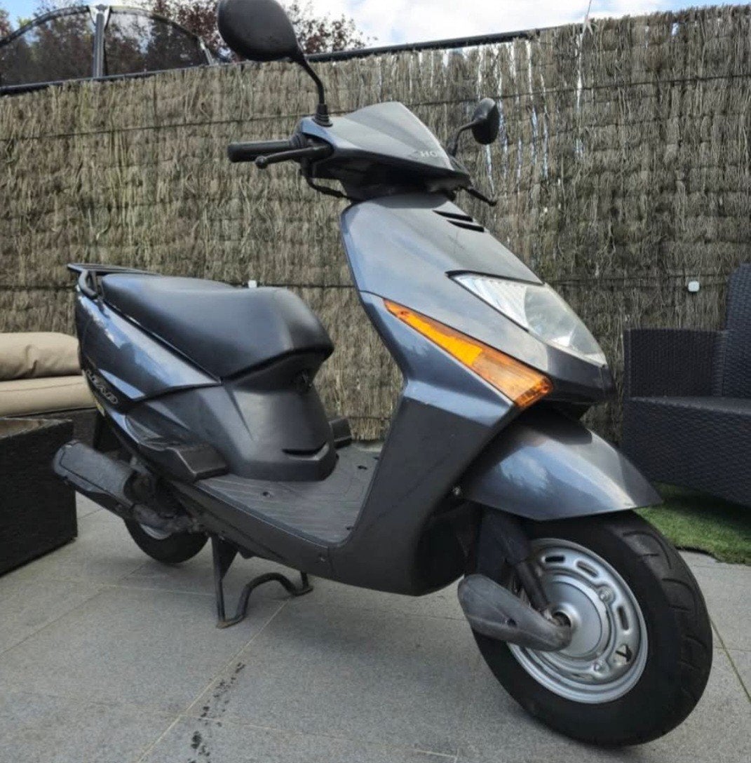 Honda Lead 100cc 7500km, Particulier