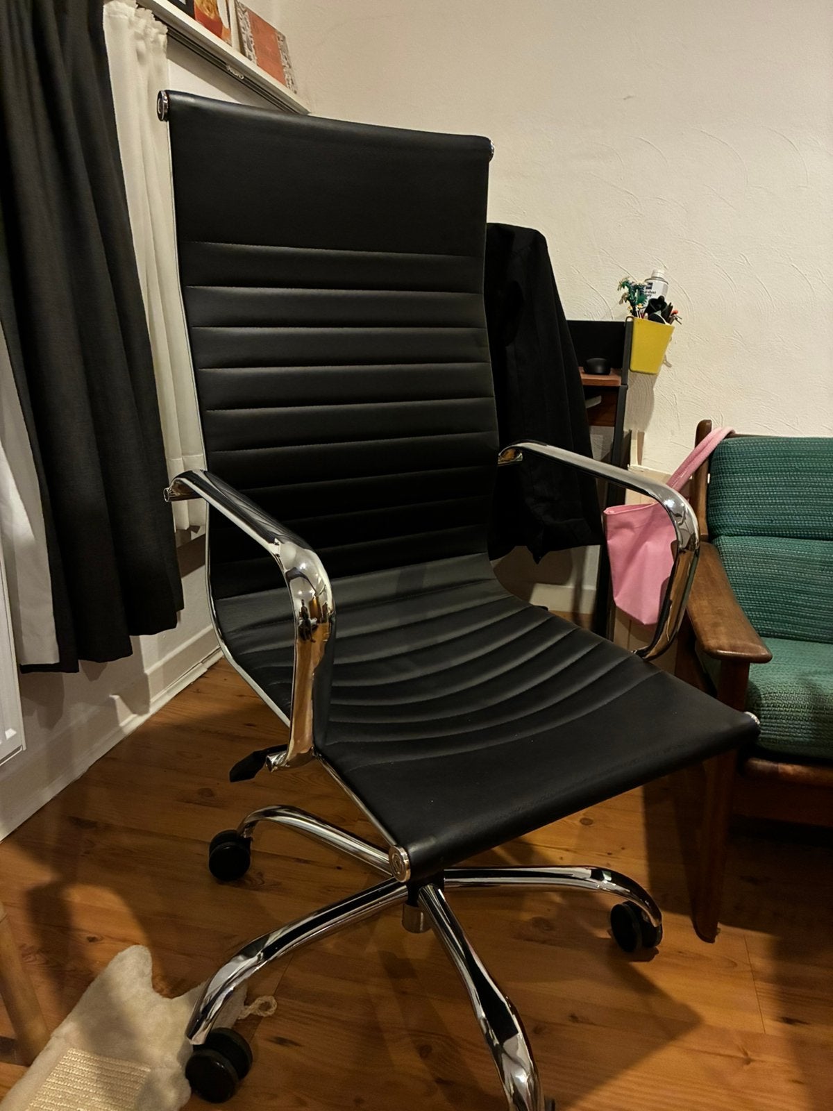 Bureaustoel in Eames style, zwart/chroom met extra sliders, Ophalen, Gebruikt, Zwart, Bureaustoel