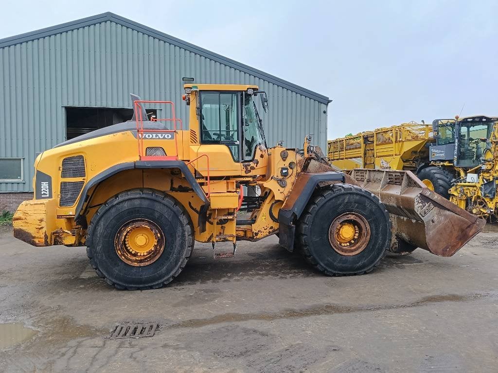 Volvo L 220 H shovel wiellader loader, Chargeuse sur pneus ou Chouleur