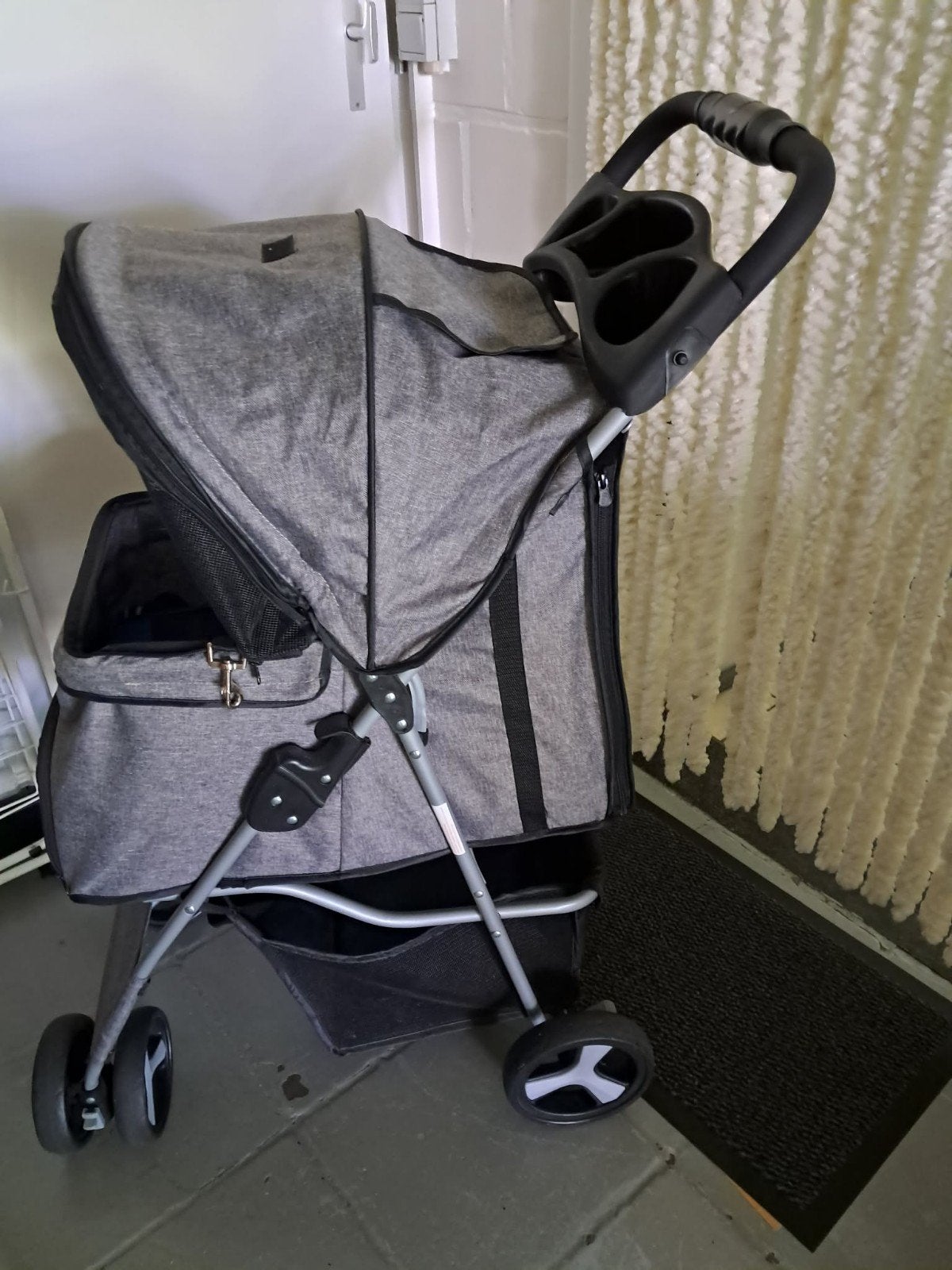 Hondenbuggy, harnas,jasjes,tuigje,mandje,trapje, Dieren en Toebehoren, Ophalen